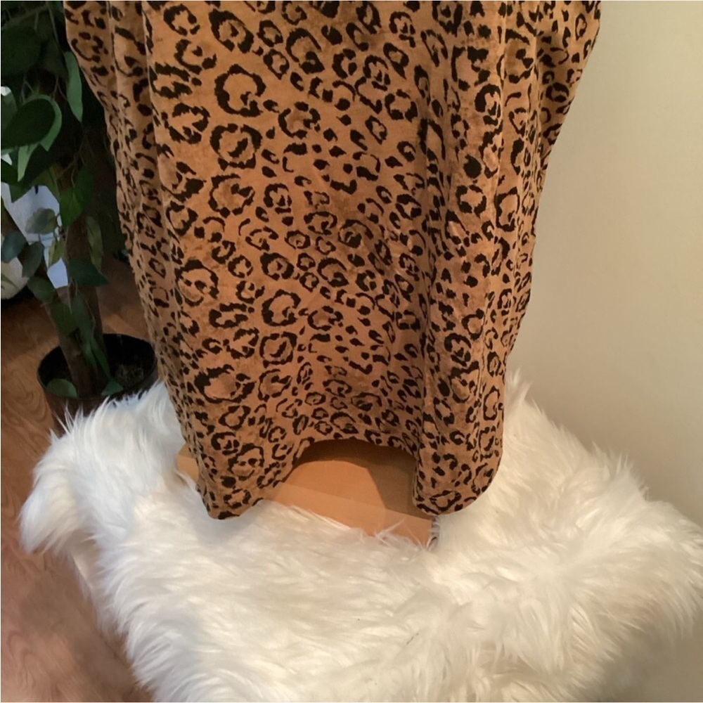 Ava & Viv short sleeve blouse Woman’s size 3X  animal cheetah leopard - Picture 9 of 13